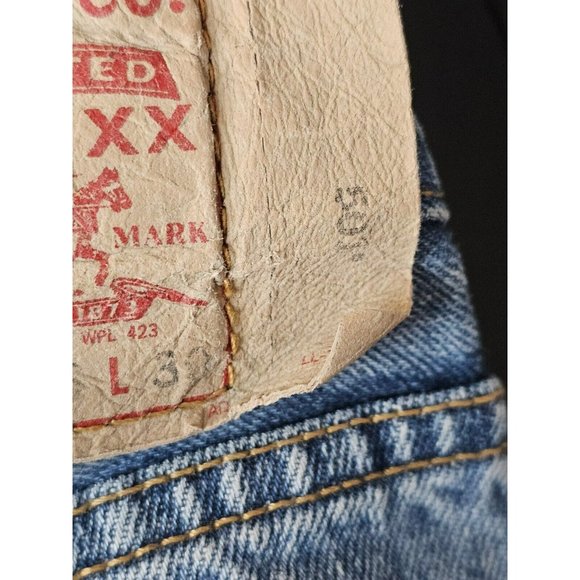 Levis 501 Vintage Denim Blue Jeans Button Fly Red Tab Mexico 35/30 Light Wash - Picture 8 of 13